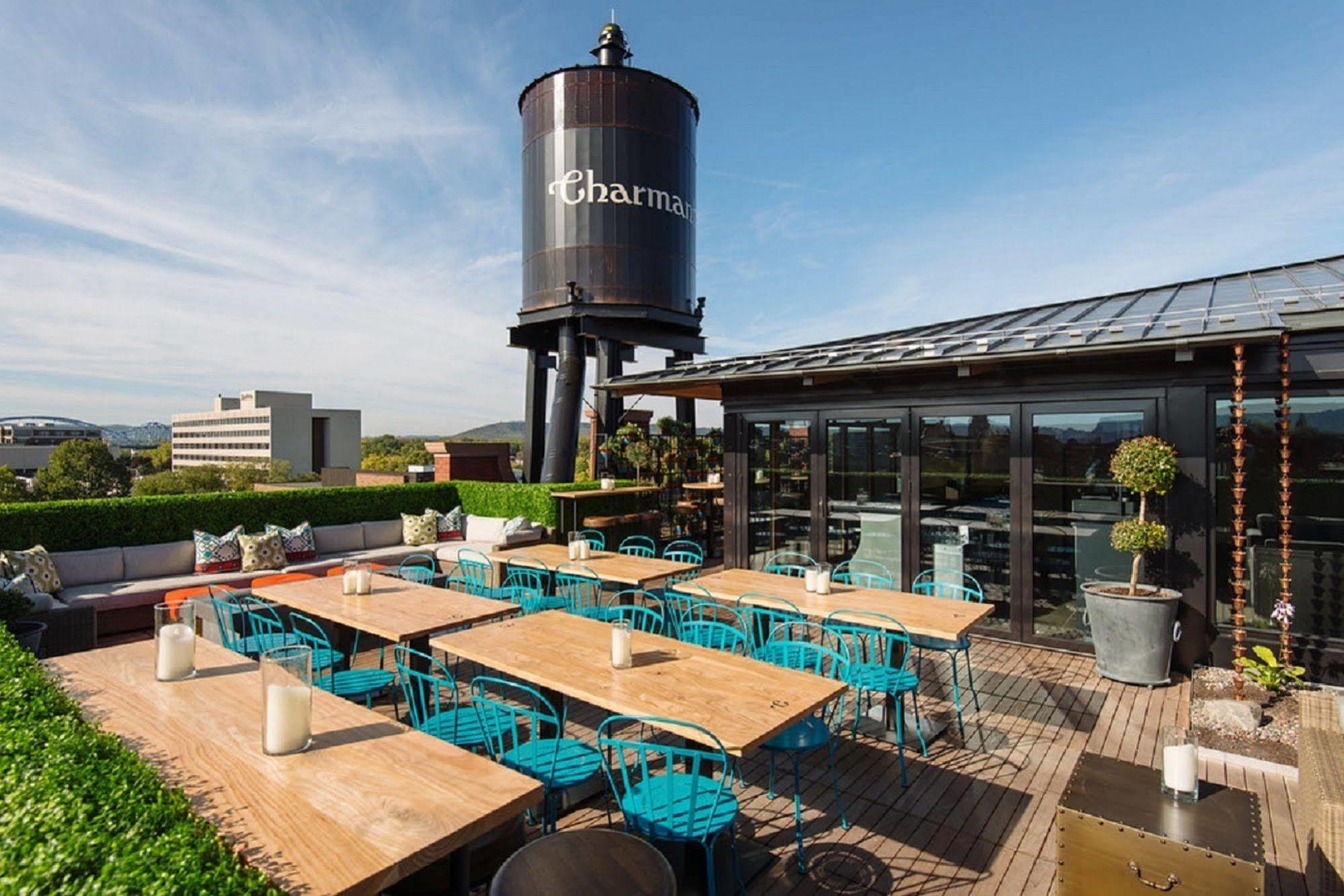 The Charmant Hotel La Crosse Exterior photo